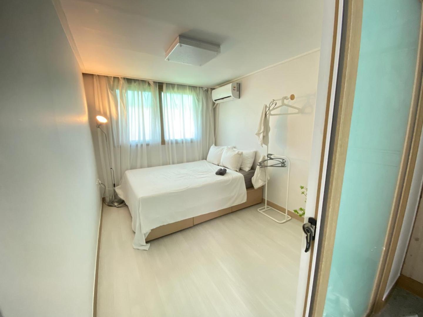 P1 Hongdea 3 Bedrooms Unit * Seoul
