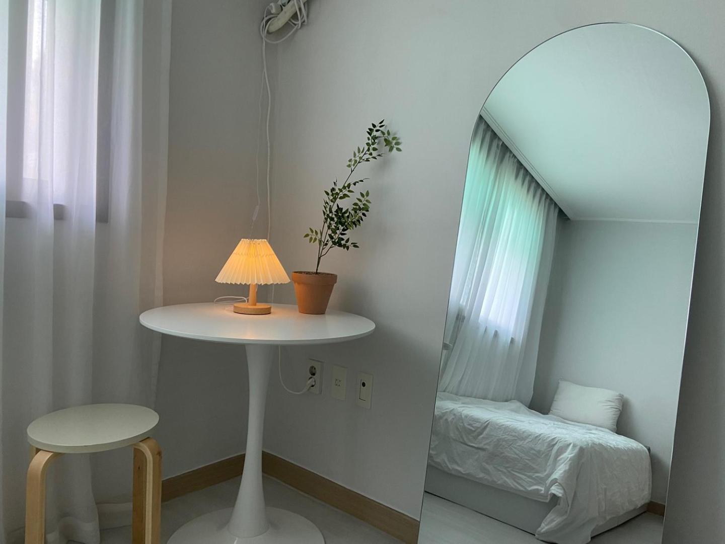 P1 Hongdea 3 Bedrooms Unit Guest house Seoul